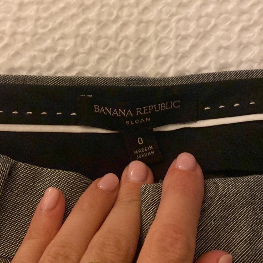 Banana Republic trousers, size 0 - Picture 2 of 3